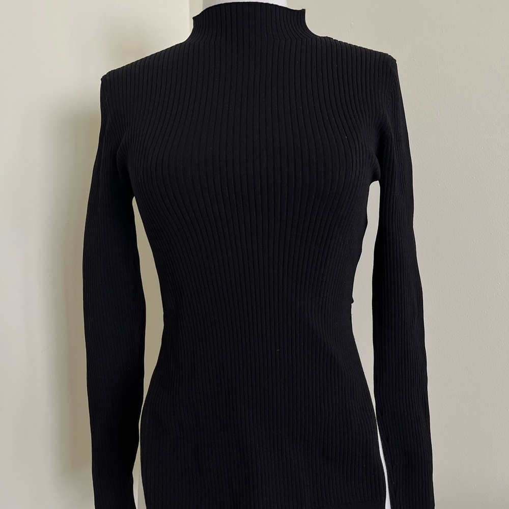 COPY - Aritzia Black Knit Tie- back